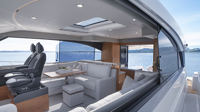 Glass-in-Modern-Luxury-Vessels | ALFAB Australia Glass in Modern Luxury Vessels