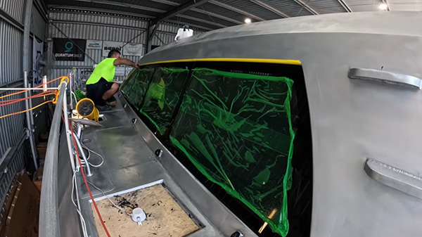 Window installation - Controlled finish